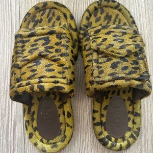 Tibi Beyren slides size EU 40